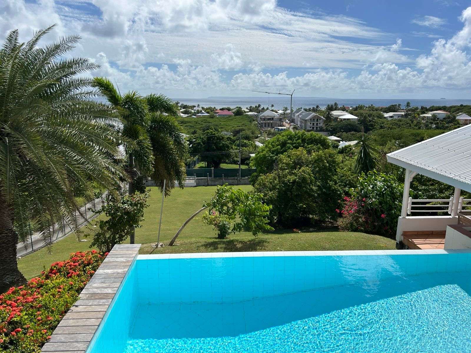 gallery.photos.generic_alt_prefix 12 – Terrasse, piscine & extérieurs